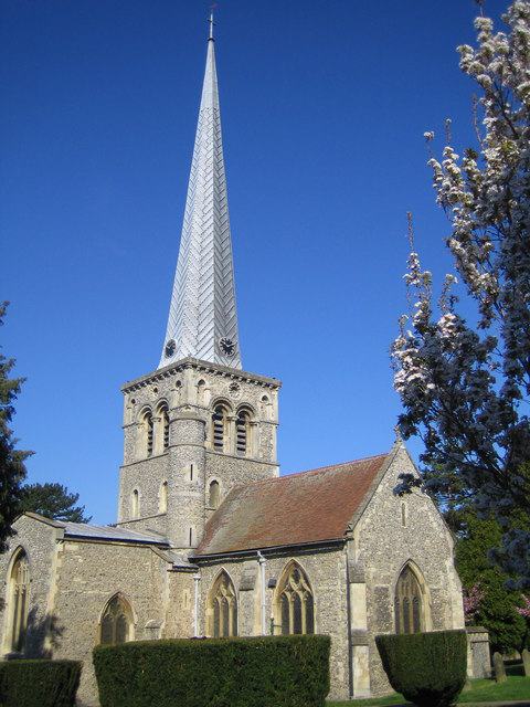 "Hemel Hempstead - St St Mary's Church - geograph.org.uk by Nigel Cox. Licensed under CC BY-SA 2.0 via Commons